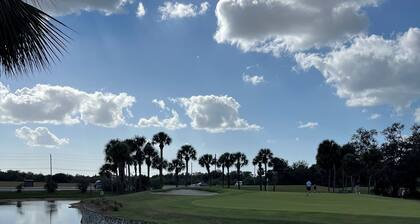 NEW, NEW, NEW! Super inviting sunshine filled Villa on Golf Course in Venice, FL