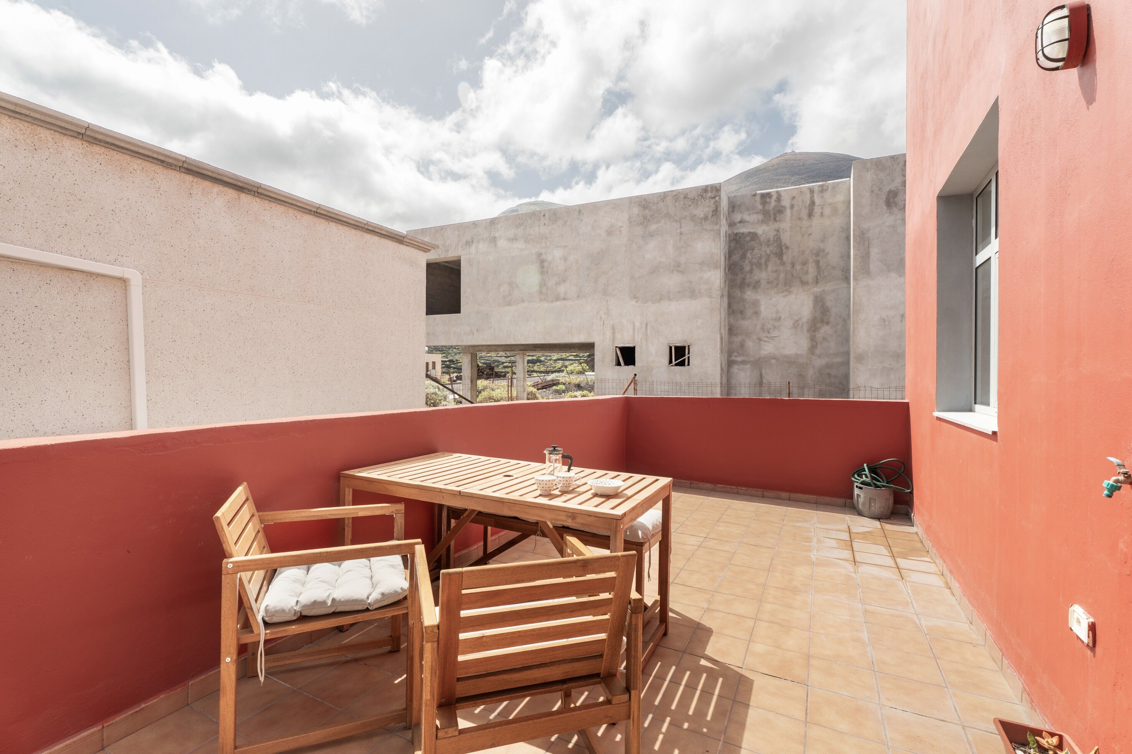 屋外ダイニングエリア