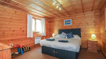 4 bedrooms, individually decorated, individually furnished, free WiFi