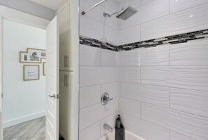 Hair dryer, towels, soap, shampoo - Modern Mid Century Retreat in Old Town Scottsdale! (Scottsdale)