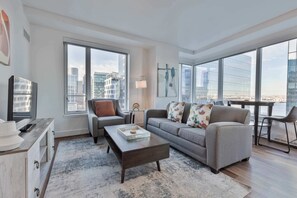 TV, offices - Stylish Seaport Apt Near Waterfront (Boston, MA)