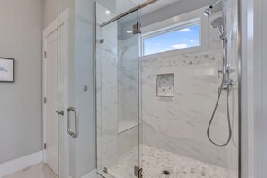 Shower, hair dryer, towels - Latitude Adjustment: Pool, Rooftop Deck, Close to Boardwalk and Beach Access (Carolina Beach)