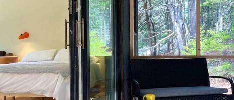 Fer et planche Ă repasser, accĂšs au Wi-Fi (inclus), literie fournie