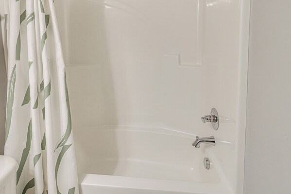 Hair dryer, towels - Quiet & Comfy Spring Hill Townhome w/ WFH Setup (Spring Hill)