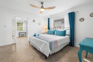 3 bedrooms, iron/ironing board, WiFi, bed sheets - Palm House Naples - 3 Bedroom House in Naples Park (Naples)