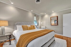 3 quartos, Wi-Fi de cortesia, roupa de cama