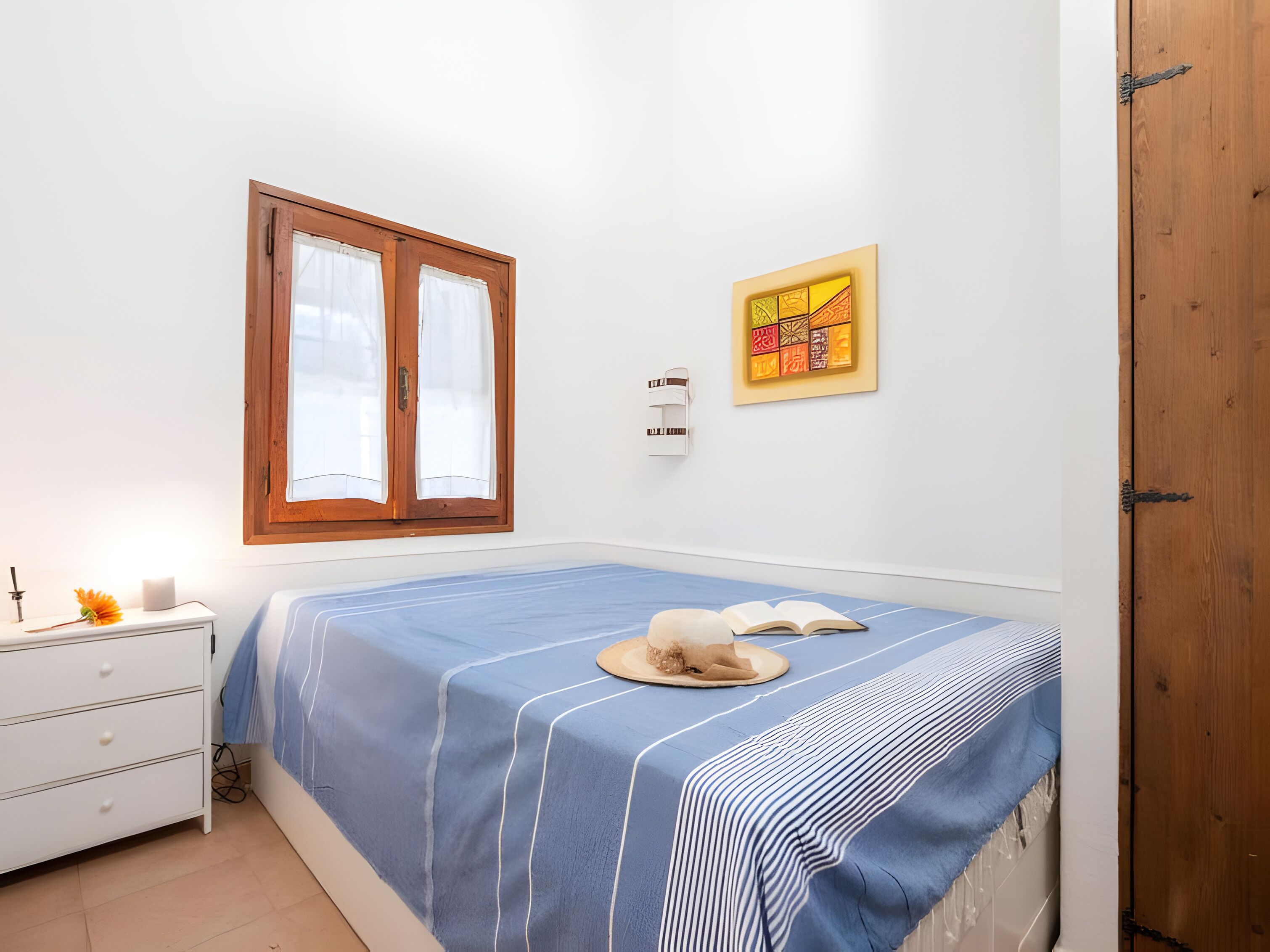 3 chambres, fer et planche à repasser, draps fournis