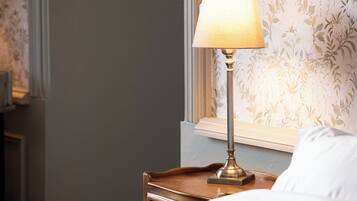 2 bedrooms, desk, iron/ironing board, travel crib