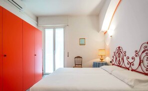 2 bedrooms, WiFi, bed sheets - Blu Vespucci by PortofinoVip (Rapallo)