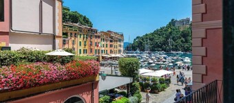 Celeste by PortofinoVip [2BR-AC-Seaview]