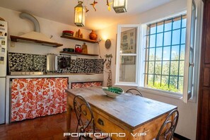 Geladeira, fogão, cooktop, lava-louças