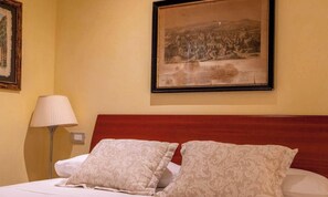 3 chambres, fer et planche à repasser, Wi-Fi, draps fournis