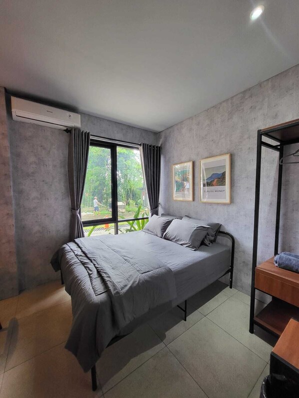 Standard Room, 1 Queen Bed, Non Smoking, Pool View | Laptop workspace, free WiFi - Hebe Hotel Hostel & Hospitality Network (Bogor)