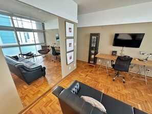 Interior - Comfortable studio in Copan. (São Paulo)