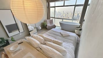 Strykejern/-brett og sengetøy