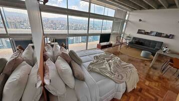 1 bedroom, iron/ironing board, bed sheets