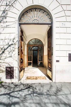 Front of property - Day by Day di Ghor (Rome)