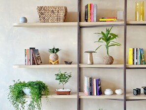 Interior - Noren - a library in the sky @ Copan (São Paulo)