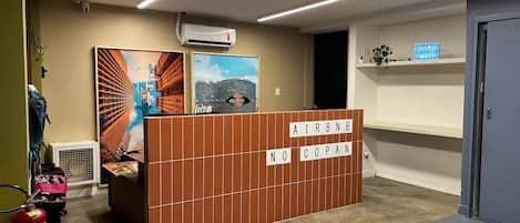 ロビー