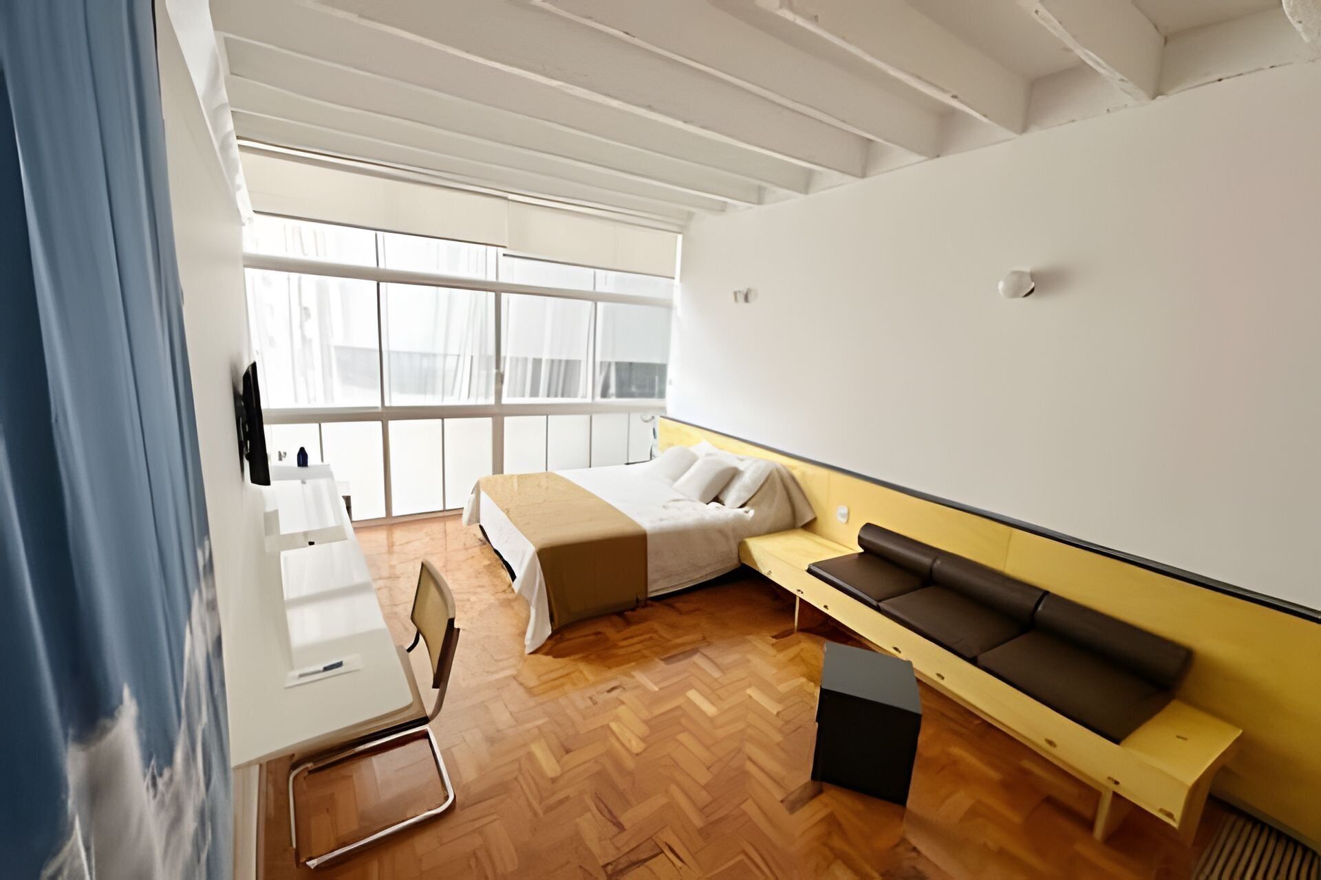 1 bedroom, iron/ironing board, internet, bed sheets