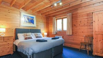 3 bedrooms, individually decorated, individually furnished, free WiFi