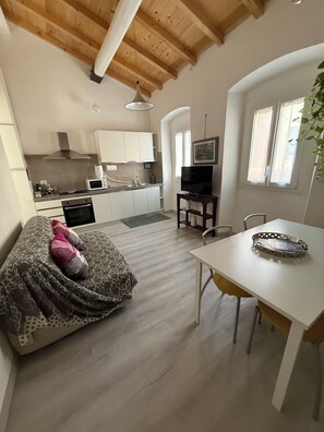 Interior - Sea Village (Livorno)