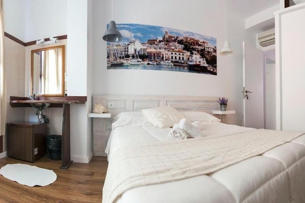 Deluxe Double Room | WiFi (free)