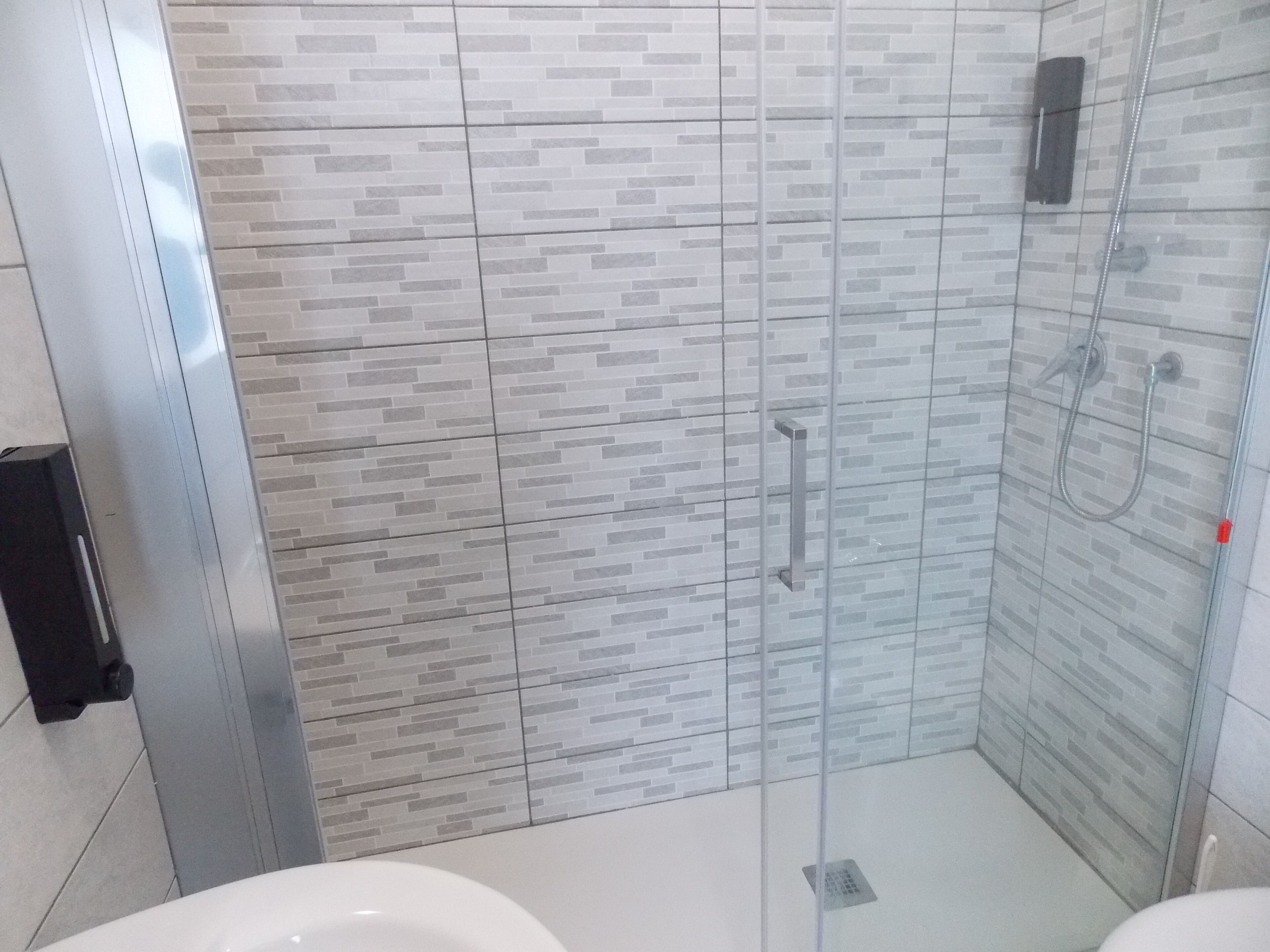 Chambre Triple Deluxe, balcon, vue mer | Salle de bain