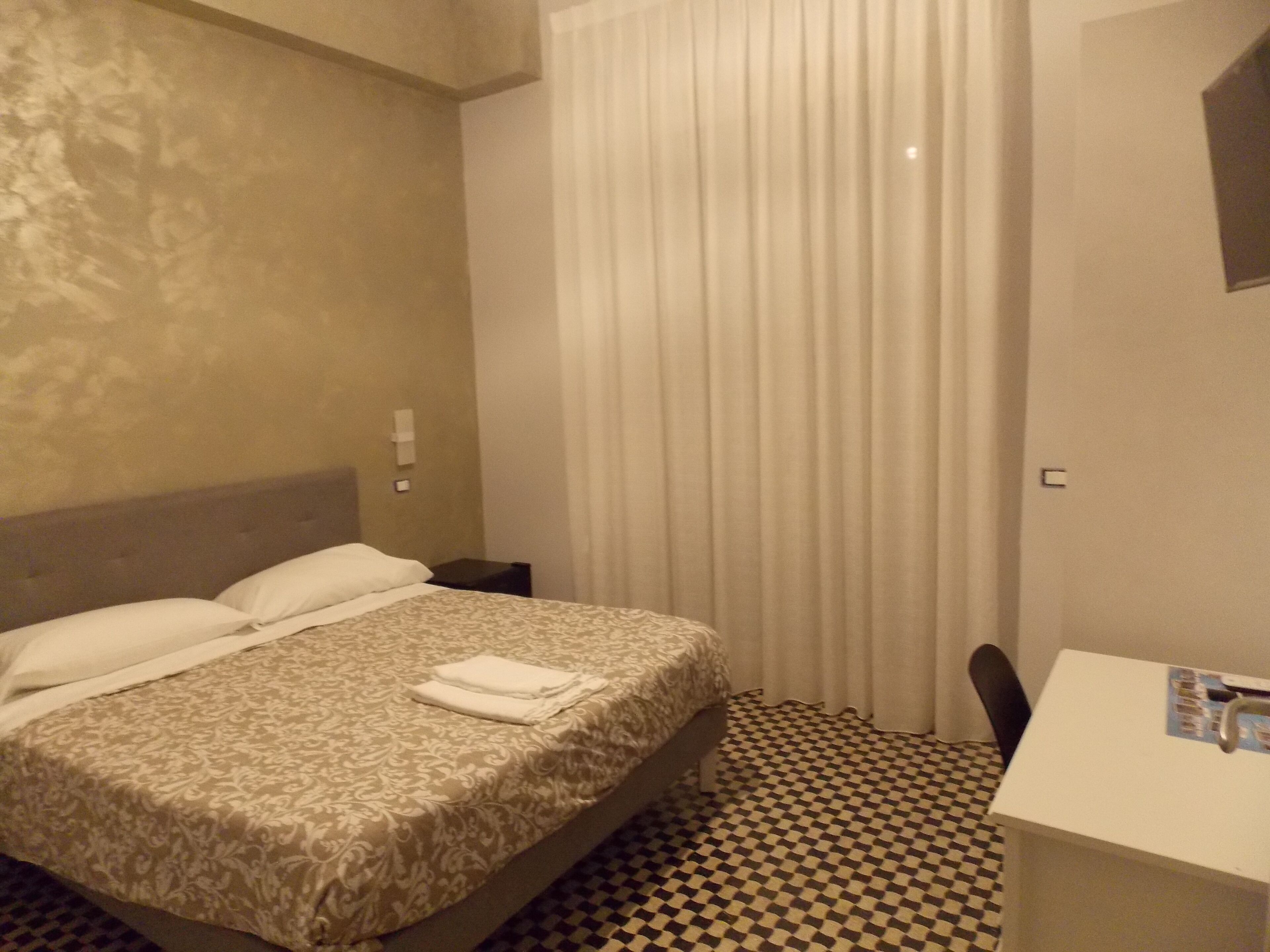 Double Room | Soundproofing, free WiFi