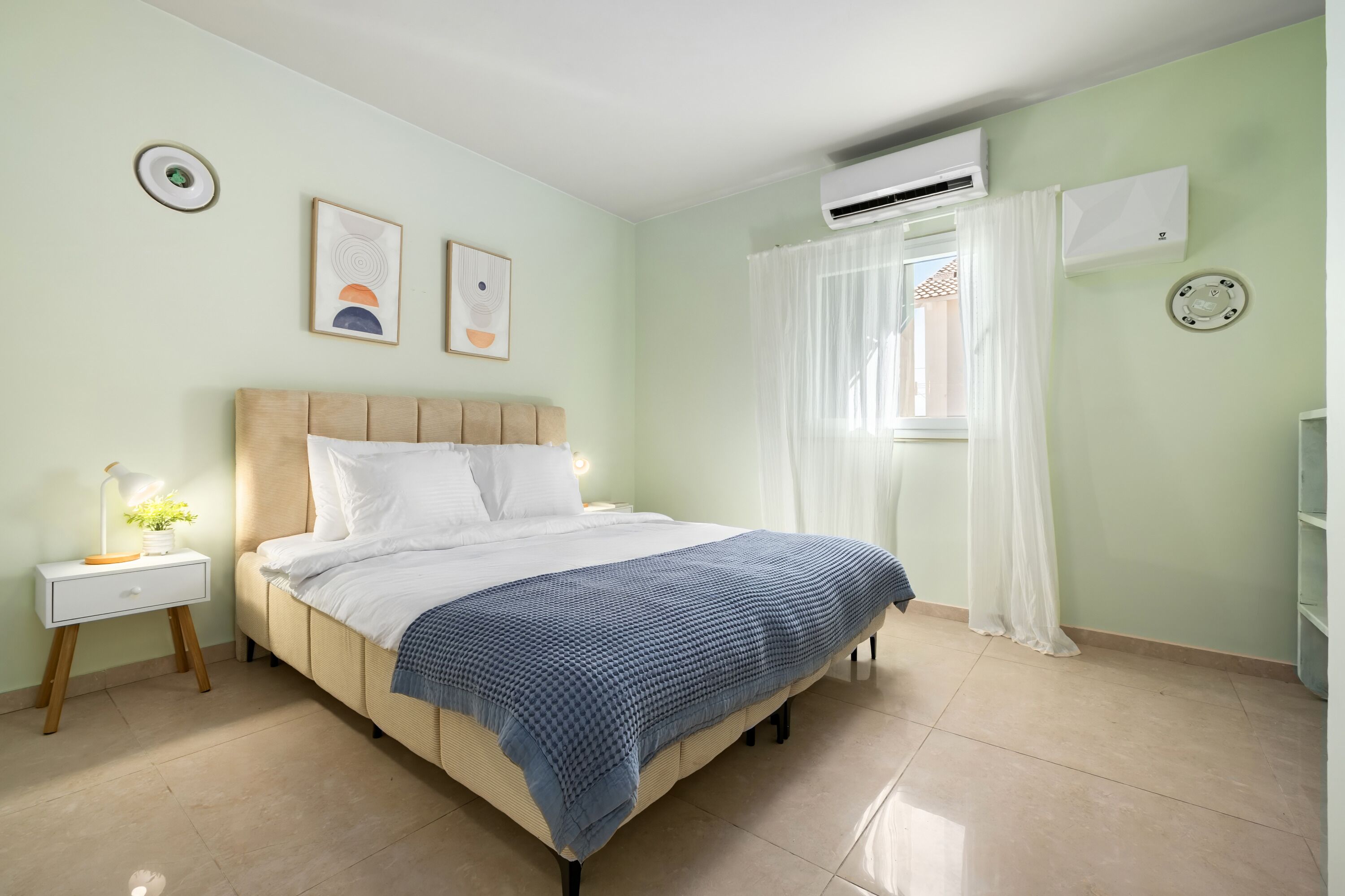 7 bedrooms, free WiFi