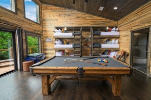 Travel cot, free WiFi, bed sheets - Creekfront,Pickleball,Game Room,Firepit,Sleeps 16 (Broken Bow)
