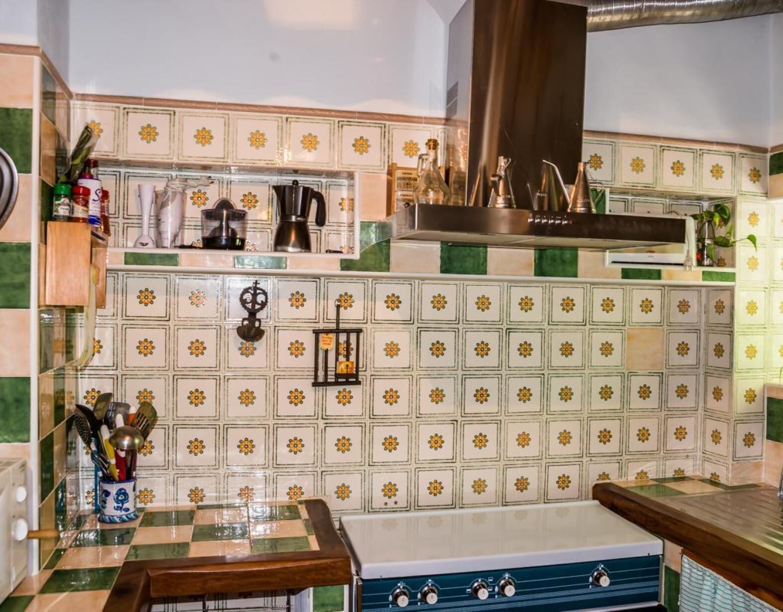 雪櫃、微波爐、爐具、咖啡機/沖茶器