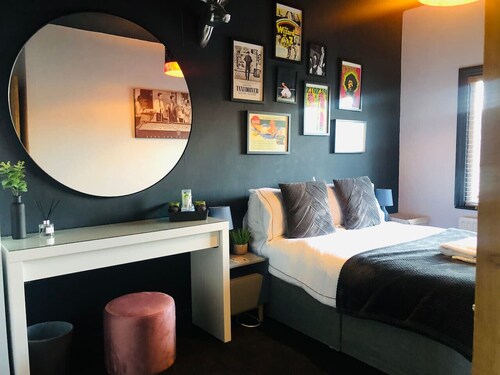 Comfortable Double Room at Suffolk Pink House, Newmarket