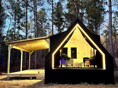 Coldwater Cove - New Zook Cabin on 19 Acres