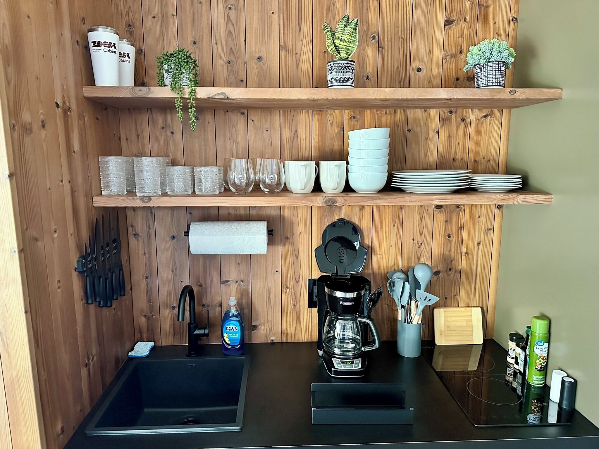 Fridge, microwave, stovetop, coffee/tea maker