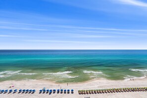 On the beach - New Listing Discount! Gulf Front Splash Resort w/ Lazy River (Panama City)