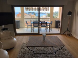 TV, DVD player, stereo - Beaulieu Palace - Rooftop Vue Mer (Beaulieu-sur-Mer)