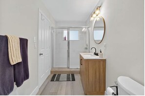 Handtücher, Seife, Toilettenpapier