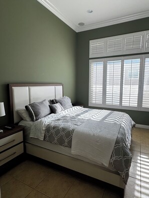 3 bedrooms, iron/ironing board, WiFi, bed sheets - Modern  PGA west 3 bedroom house in lovely La Quinta with a stunning pool (La Quinta)