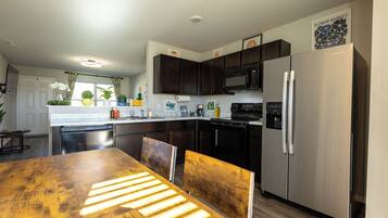 Microwave, oven, stovetop, dishwasher