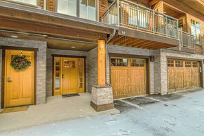 Exterior detail - Big Sky Getaway | Fireplace + Shared Pool (Big Sky)