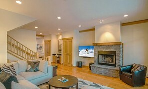 Smart TV, offices - Big Sky Getaway | Fireplace + Shared Pool (Big Sky)