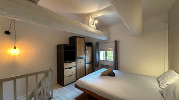 Strykejern/-brett, wi-fi (inkludert) og sengetøy