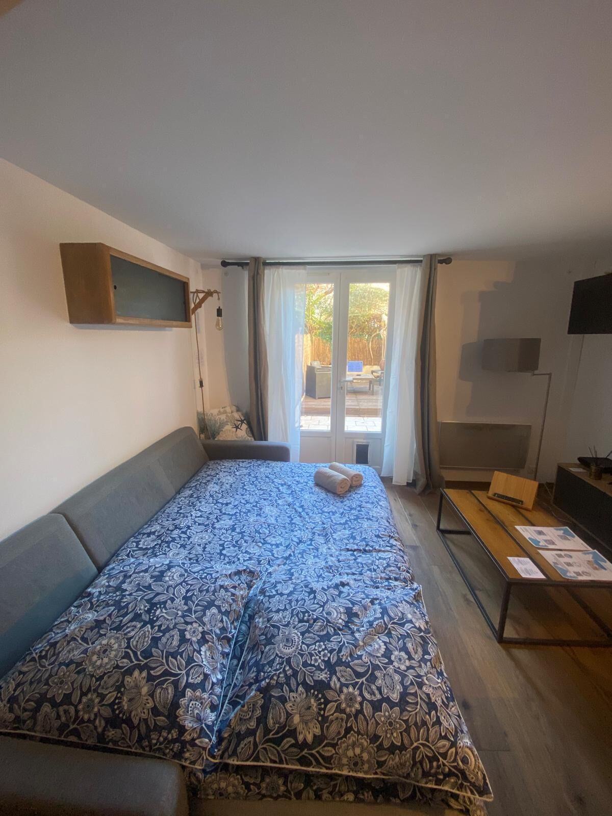 1 chambre, fer et planche à repasser, Wi-Fi gratuit, draps fournis