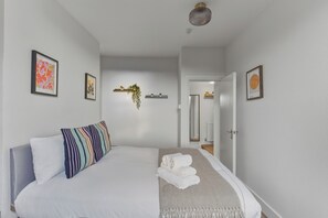 1 sovrum, strykjärn/strykbräda, wi-fi och sängkläder