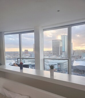 Interior - NewStreet 1Bed Birmingham with Self Checkin (Birmingham)