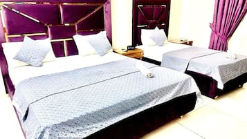 Sistema de insonorización, tabla de planchar con plancha y wifi gratis