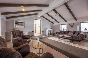 Living area - 2-room first floor apartment with terrace 4 (Oberaudorf)