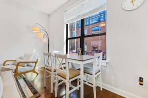 Dining - `Amazing value, convenient location!` +Free prkng! (Nashville)