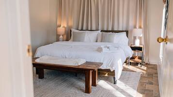 2 bedrooms, travel cot, WiFi